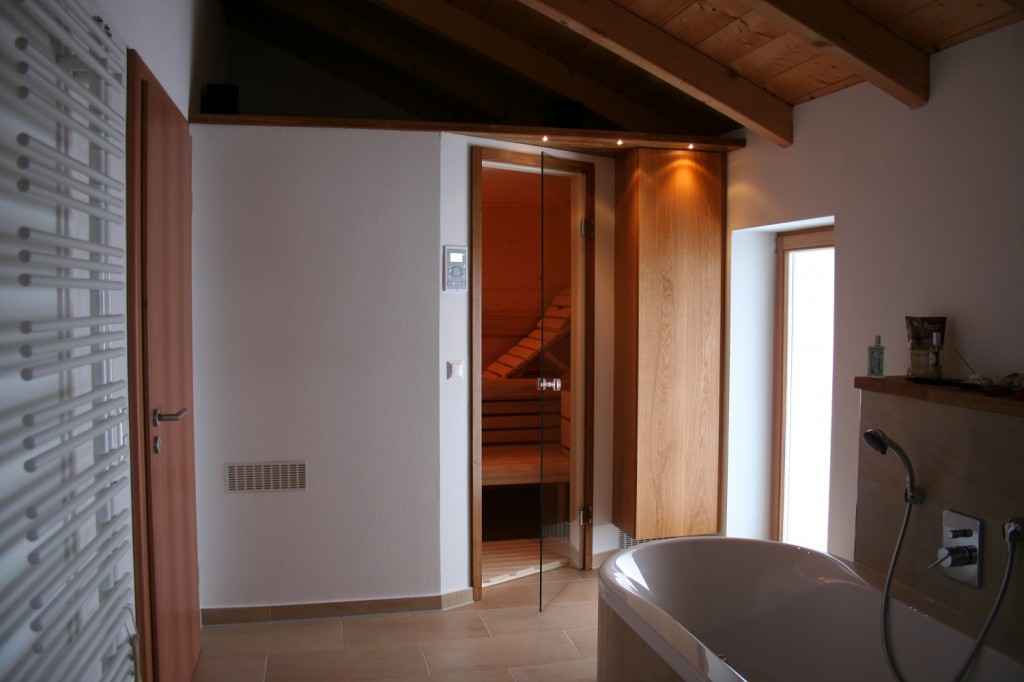 Sauna im Bad mit Gipskartonvorsatz